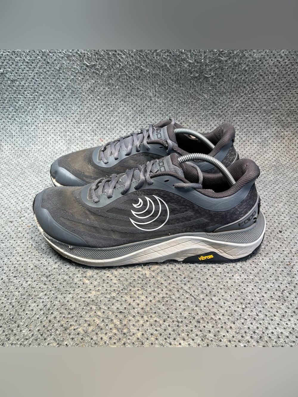 Topo Athletic Ultraventure Grey Running Shoes Size 11.5 Men’s